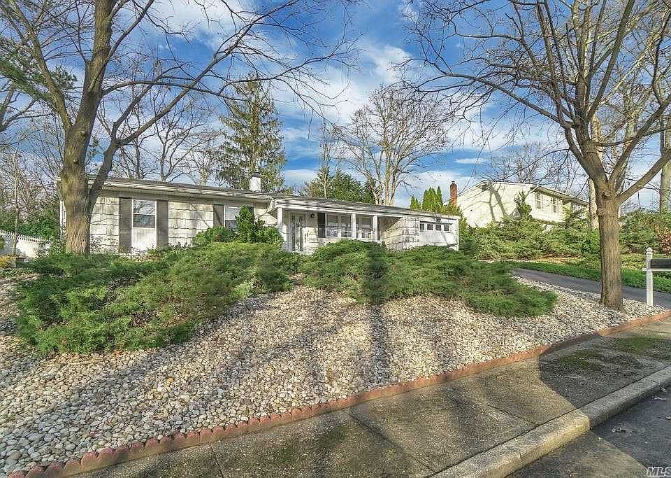 1st image of 19 Asbury Dr