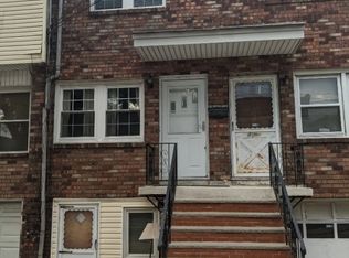422 Woodlawn Ave, Jersey City, NJ 07305
