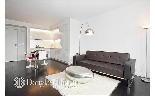 Rented by Douglas Elliman | media 7