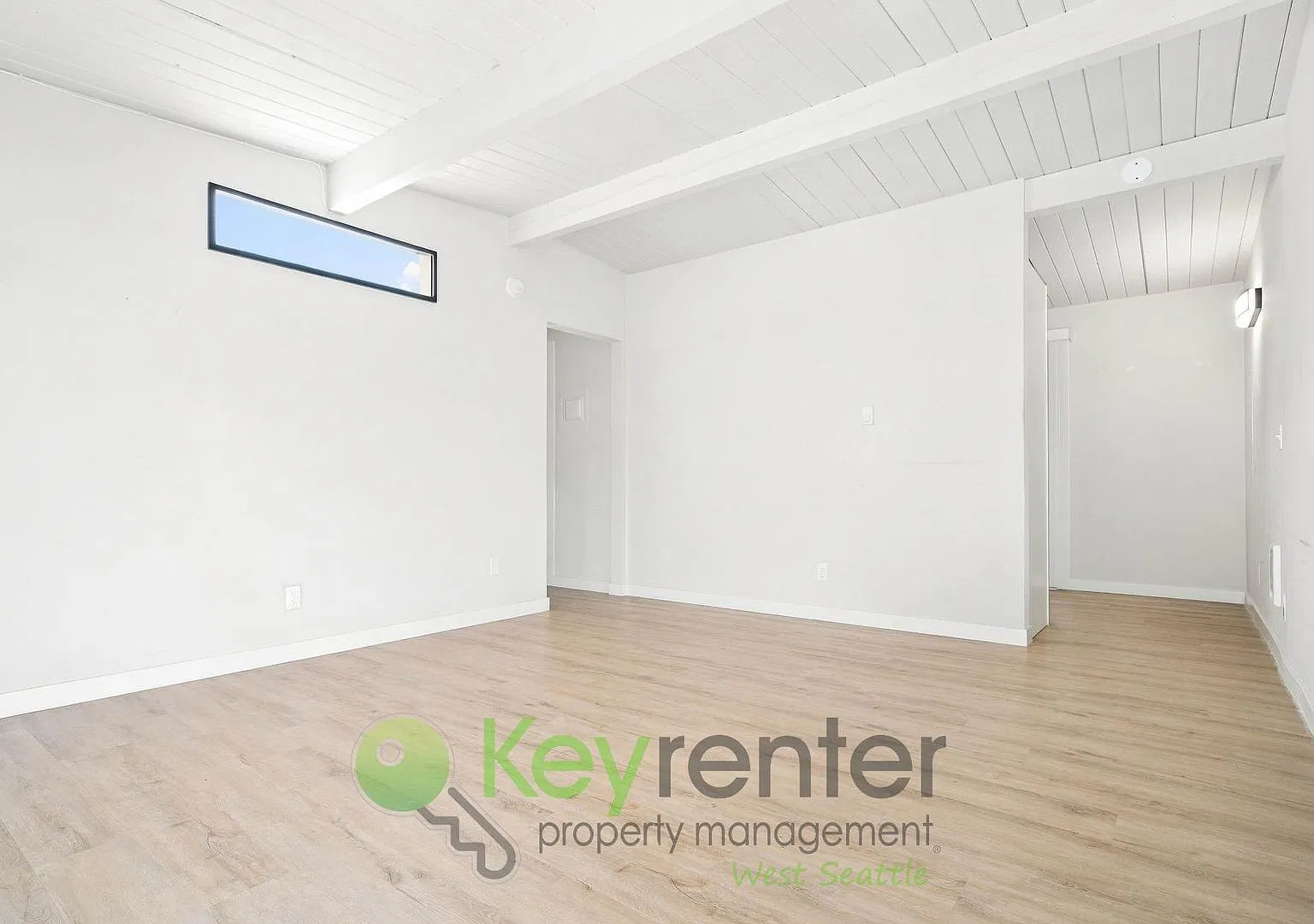 Evergreen Apartments — Photo 4