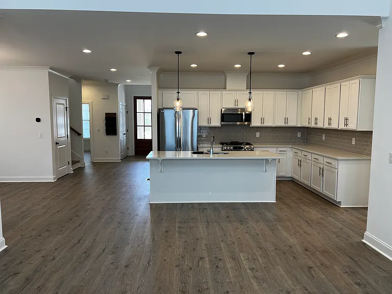 129 Stewarts Landing Dr — Photo 5