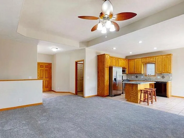 15612 Timberlane Dr — Photo 5