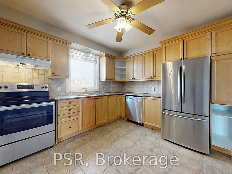 37 Morgan Ave #UPPER — Photo 12