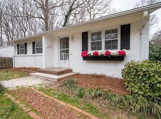 400 Burkewood Dr, Winston Salem, NC 27104