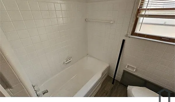 3 bed, 1053 sqft, $700 — Photo 2