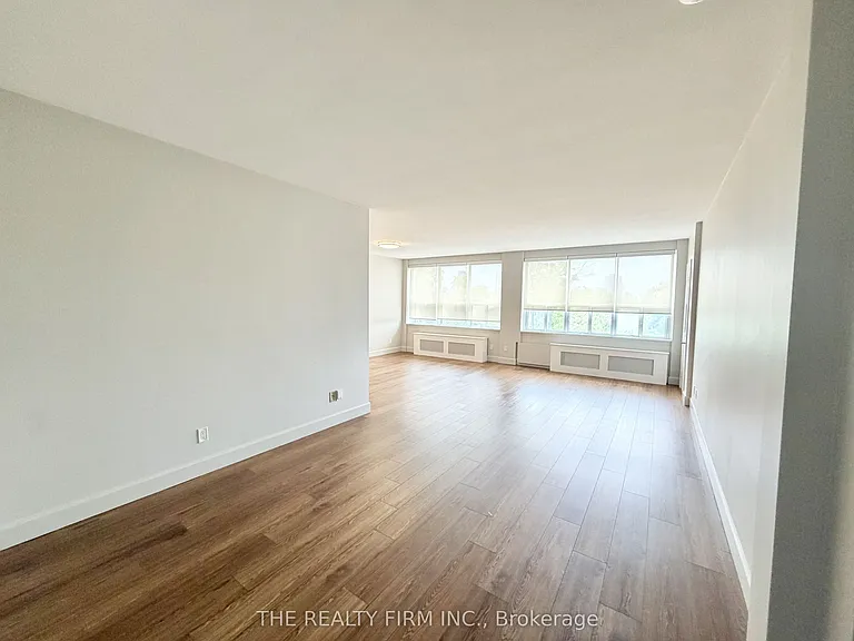 10 Beechwood Pl #801 — Photo 3