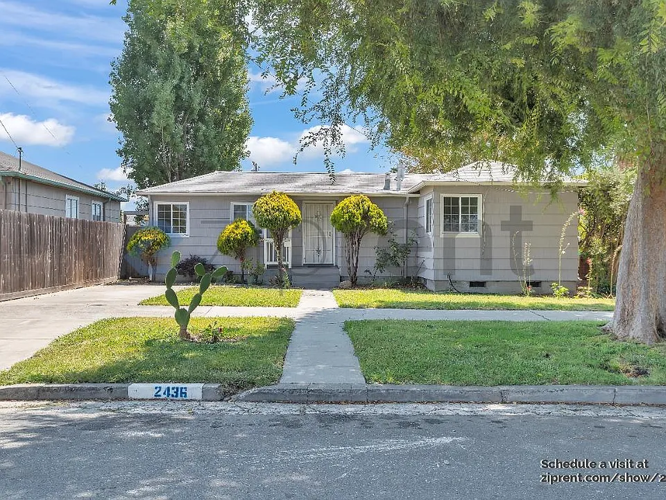 2436 Andrade Ave