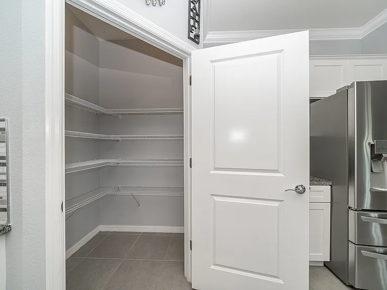 1092 Pipestone Pl — Photo 16