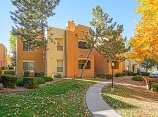Vizcaya, Santa Fe, NM 87505