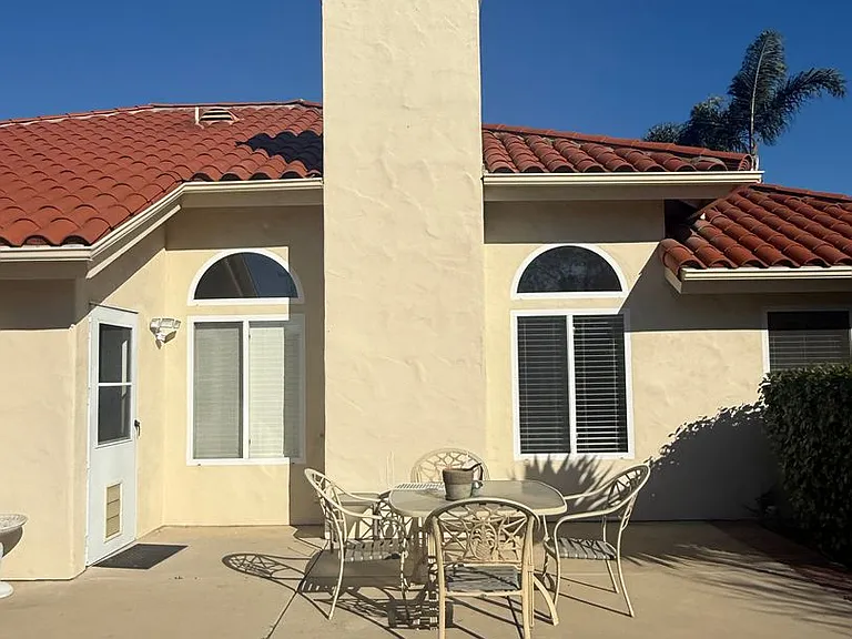 2441 Iron Ridge Ct — Photo 40