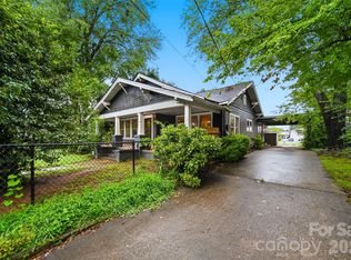 211 Lenoir St, Morganton, NC 28655