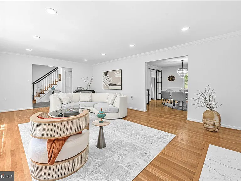 4025 N River St — Photo 20