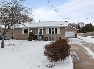 216 Plummer Ave, Neenah, WI 54956