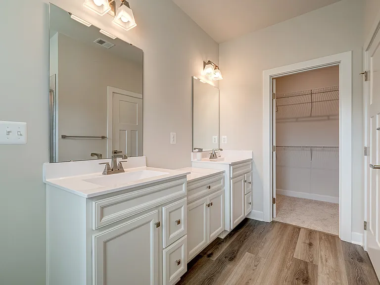42560 Invergordon Ter — Photo 24
