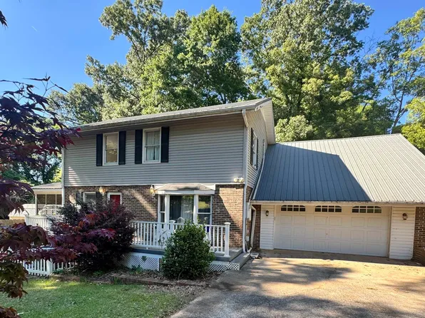 32 Wilson Dr, Childersburg, AL 35044