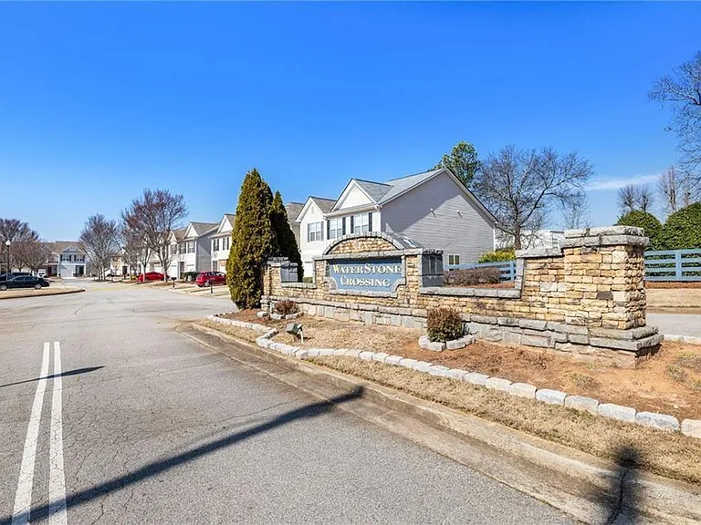 4753 Beacon Ridge Ln — Photo 2