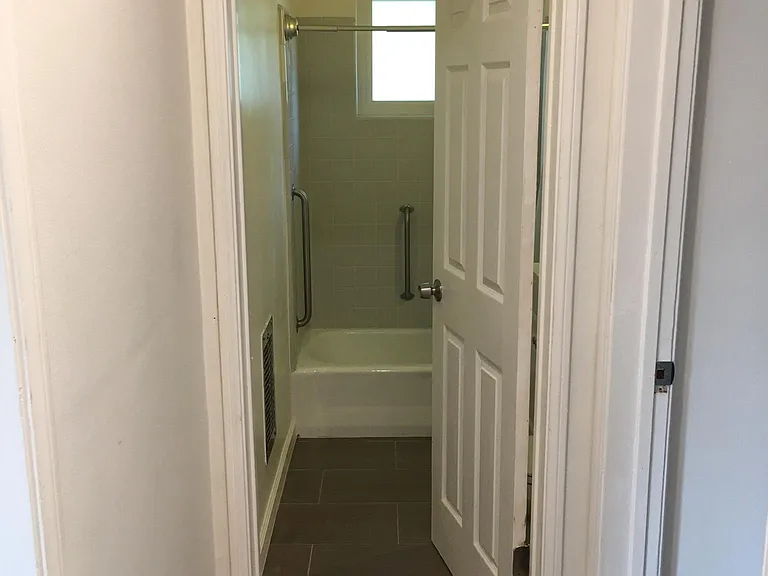 Hall looking to the bathroom