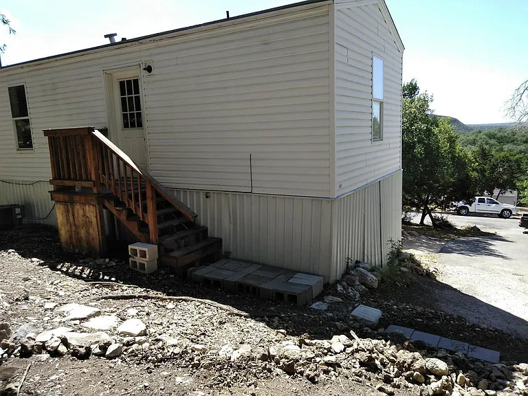 385 Duck Mt — Photo 5