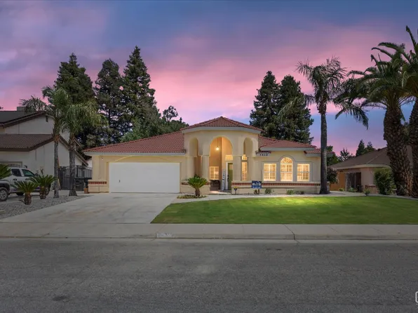 7412 Feather River Dr, Bakersfield, CA 93308