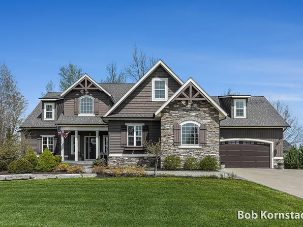 3779 Mesa Verde Dr, Hudsonville, MI 49426