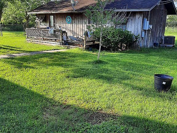 3rd image of 123 Island Dr