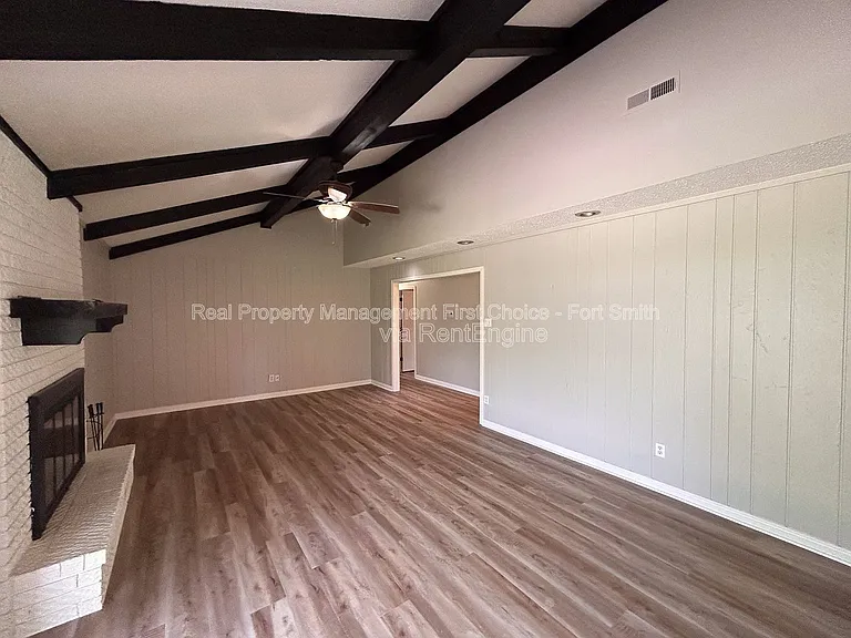 1406 Strozier Ct — Photo 5