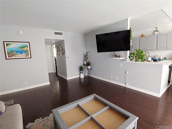 5th image of 5403 Newcastle Ave APT 66