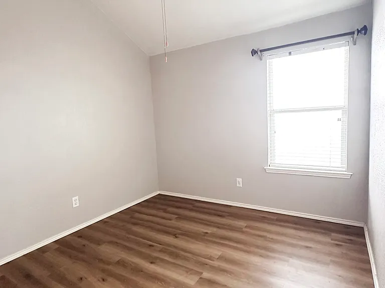9324 Harrisburg Ln — Photo 14