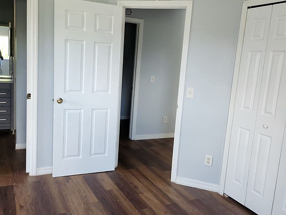 4th image of 1019 Bandera St