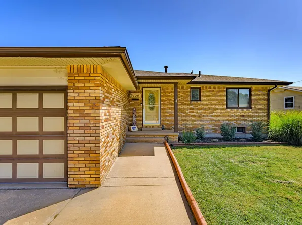 1120 N Hazelwood Ln, Wichita, KS 67212