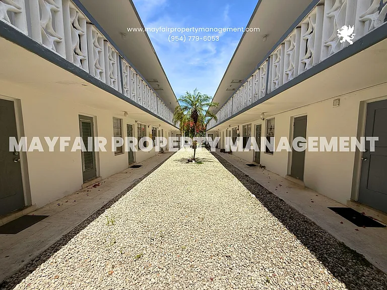 1118 N 15th Ave #9 — Photo 13