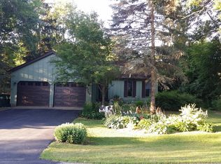 7717 Gene Dr, Wonder Lake, IL 60097