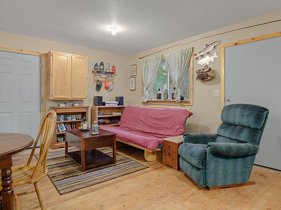 5th image of 24870 Trask River Rd