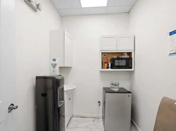 580 Montgomery Street image 6 of 21