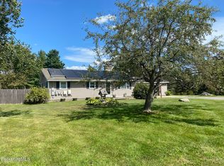 554 Main St, Becket, MA 01223