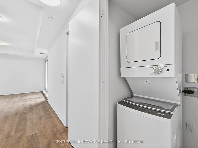 1185 Dupont St #602 — Photo 20