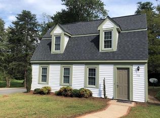 110 Wyeth Ln, Central, SC 29630
