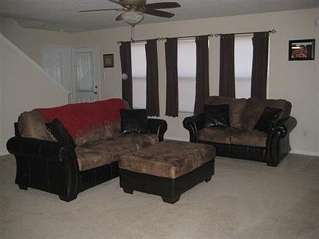 4th image of 3539 Barkers Crossing Ave