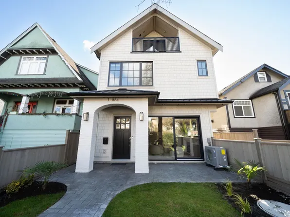 864 E 16th Ave #1, Vancouver, BC V5T 2V6