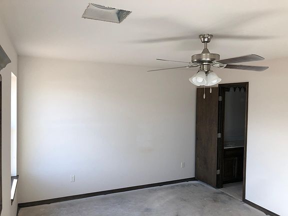 4th image of 11698 Hollyrock Dr