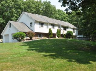104 Mount Jefferson Dr, Effort, PA 18330