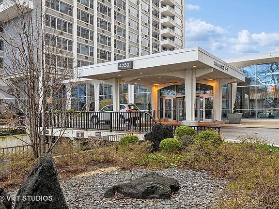 2nd image of 4250 N Marine Dr APT 307