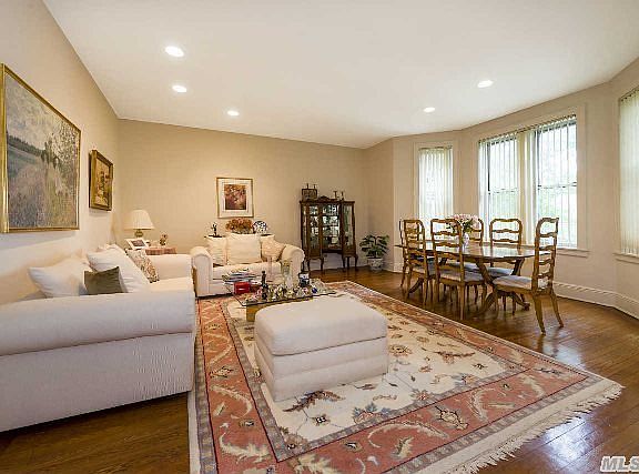 4th image of 1185 E Broadway APT 2E