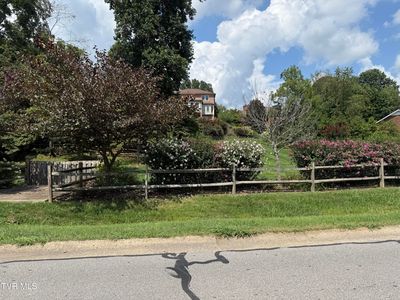 Meadow Ln, Kingsport, TN, 37663