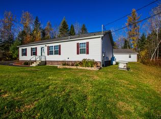 42 Horseback Rd, Clinton, ME 04927