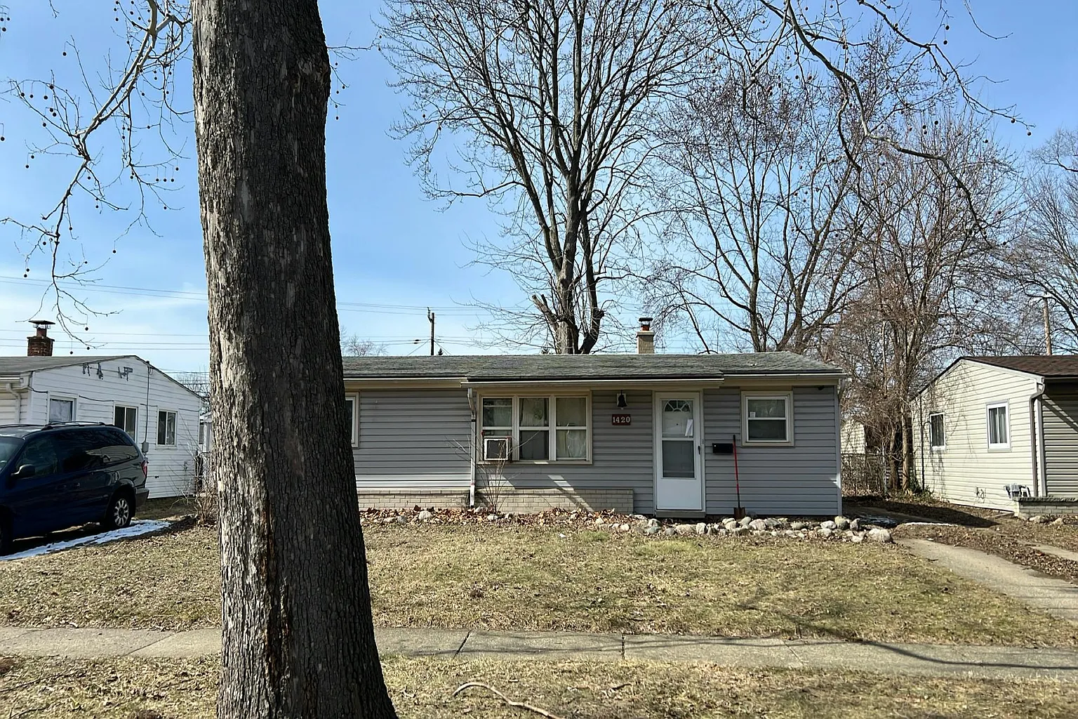 1420 S Carlson St photo 1