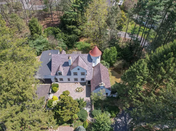 454 Castle Glenn, Cheshire, CT 06410