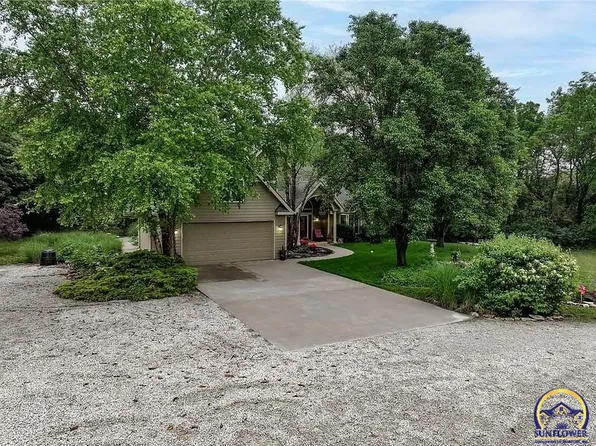 646 E 800th Rd, Lawrence, KS 66047