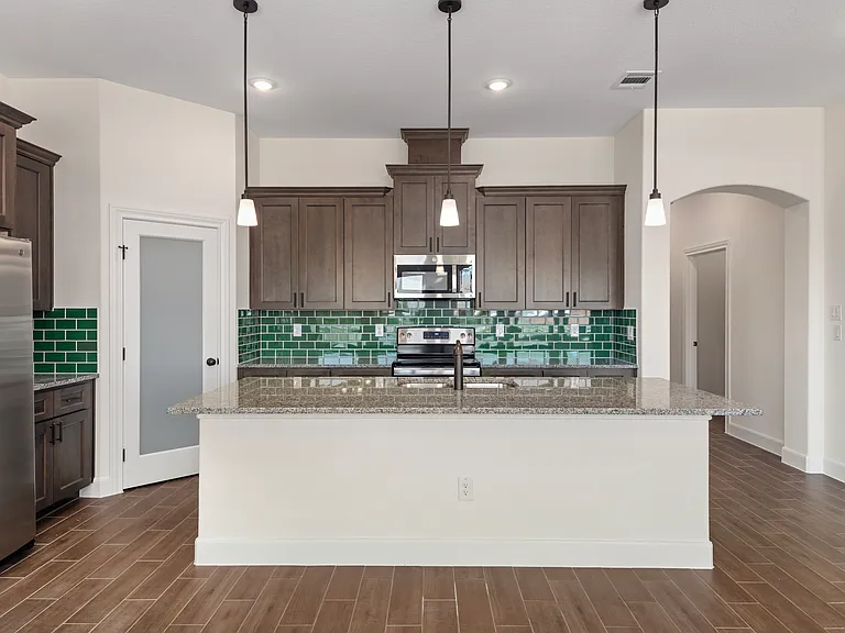 406 Park Cir — Photo 6