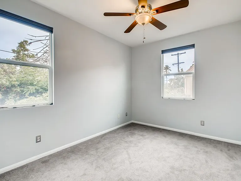 4300 Newton Ave #32 — Photo 20